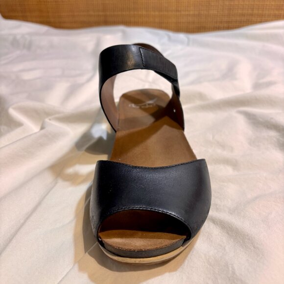 Dansko Vera Burnished Black Sandals - Picture 6 of 8